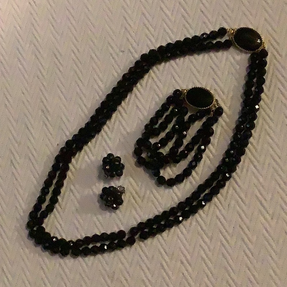 Vintage jewelry set